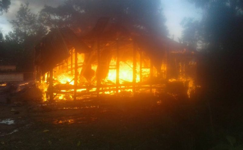 Rumah Permamdes Sinaga Habis Dilalap Si Jago Merah Di Desa Parsaoran Kecamatan Sitiotio