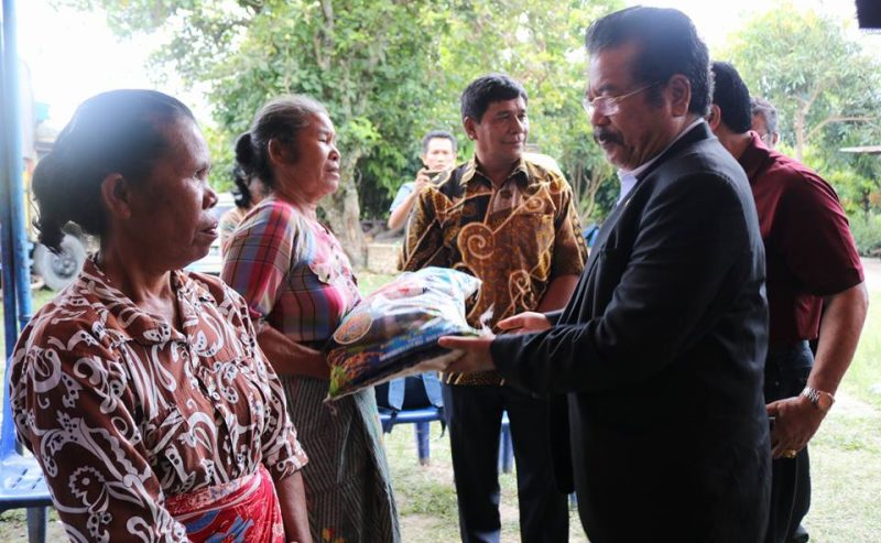 Anggota DPR RI Komisi V Kunjungan Kerja Dan Mengunjungi Korban Bencana Alam Di Samosir