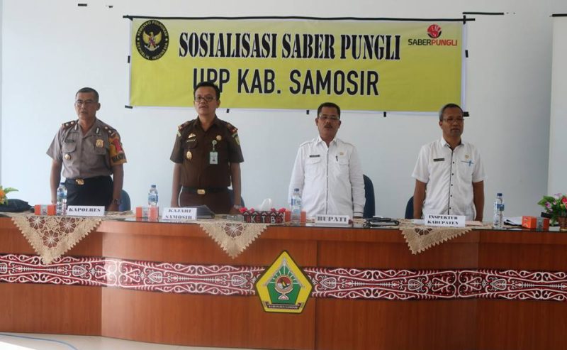 Sosialisasi Saber Pungli Di Kabupaten Samosir. Sekda : Hilangkan Pungli Di Samosir Khususnya Di Daerah Wisata.