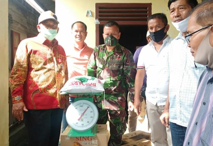 BUPATI SAMOSIR MONITORING PERSIAPAN PENYALURAN BANSOS GGTP COVID-19 PROVSU