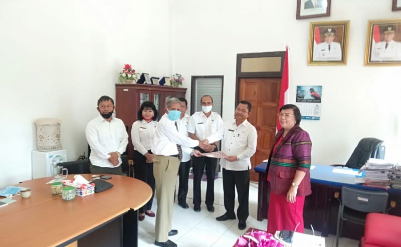 TINGKATKAN NILAI PENDIDIKAN DI KAWASAN DANAU TOBA, INSTITUT AGAMA KRISTEN (IAKN) TARUTUNG BERHARAP DUKUNGAN PEMKAB SAMOSIR UNTUK PENINGKATAN STATUS MENJADI UNIVERSITAS KRISTEN NEGERI (UKN) TARUTUNG
