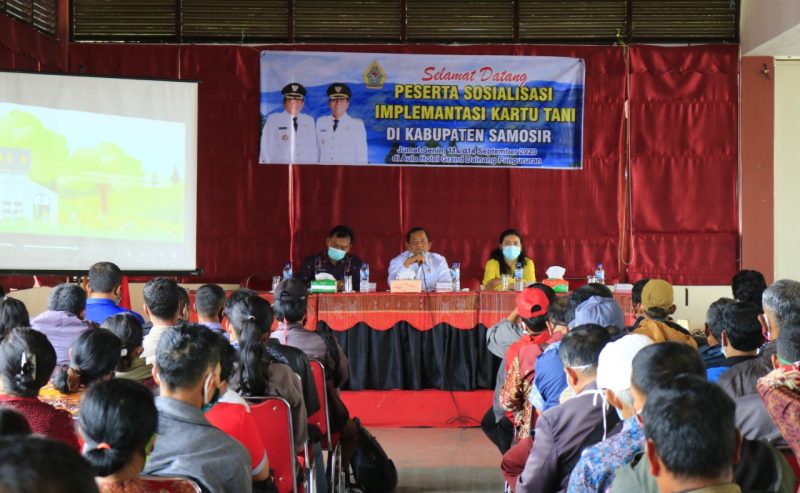 PEMKAB SAMOSIR GELAR SOSIALISASI IMPLEMENTASI KARTU TANI